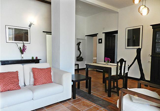 Casa Emerenciana Femes Екстер'єр фото
